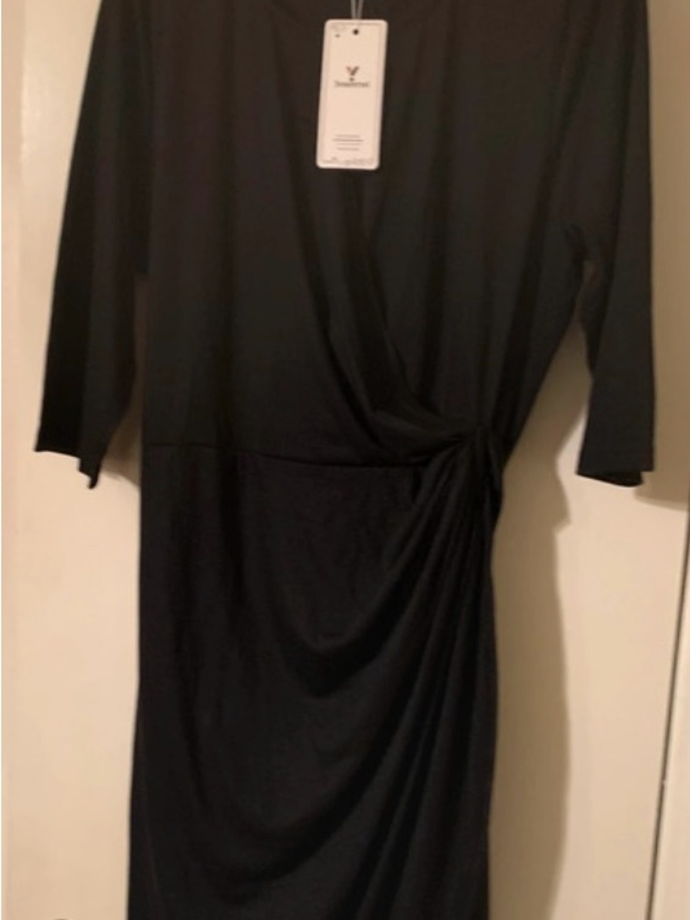 NWT Amazon Younrui Plus Size Black
Wrap Dress - Women's 2XL
